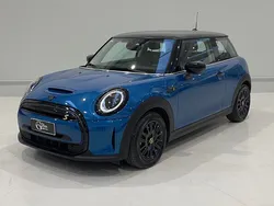 Blu Usata 2022 Mini Cooper SE Classic Due volumi | 18.900 € (Ottimo prezzo)