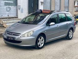 Grigio Usata 2002 Peugeot 307 Station wagon | 1999 € (Buon prezzo)