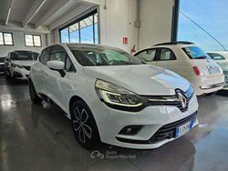 Bianco Usata 2017 Renault Clio IV Intens Tre volumi | 7500 € (Buon prezzo)