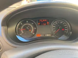 Usata 2006 Renault Clio III Due volumi | 5000 € (Molto cara)