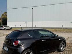 Usata 2009 Alfa Romeo MiTo Distinctive Due volumi | 3200 € (Buon prezzo)