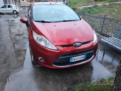 Usata 2009 Ford Fiesta Titanium Tre volumi | 3300 € (Ottimo prezzo)