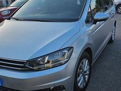 Grigio Usata 2017 VW Touran Monovolume | 16.000 €