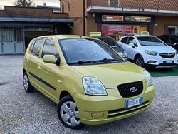 Giallo Usata 2008 Kia Picanto Due volumi | 3500 € (Buon prezzo)