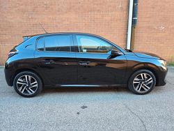 Nero Usata 2023 Peugeot 208 Allure Due volumi | 14.900 € (Buon prezzo)