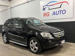 Nero Usata 2007 Mercedes ML320 SUV | 7900 € (Buon prezzo)