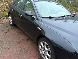 Nero Usata 2005 Alfa Romeo 159 Tre volumi | 2300 €