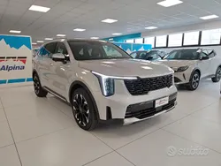 Grigio Usata 2024 Kia Sorento SUV | 44.500 € (Buon prezzo)