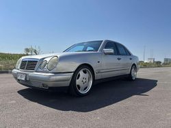Other Usata 1996 Mercedes E200 Avantgarde Tre volumi | 2900 € (Super prezzo)