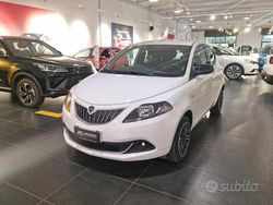 Bianco Usata 2024 Lancia Ypsilon Gold Due volumi | 14.200 € (Cara)