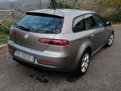 Grigio Usata 2008 Alfa Romeo 159 Tre volumi | 2375 €