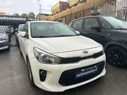 Bianco Usata 2019 Kia Rio Active Tre volumi | 8890 € (Ottimo prezzo)