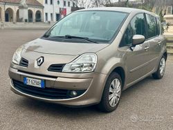 Grigio Usata 2010 Renault Modus Monovolume | 2800 € (Buon prezzo)