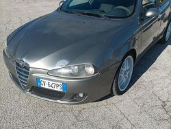Grigio Usata 2007 Alfa Romeo 147 Due volumi | 1000 €