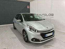 Grigio Usata 2018 Peugeot 208 Allure Due volumi | 9500 € (Buon prezzo)
