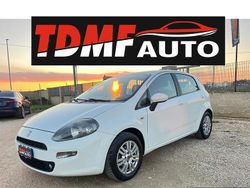 Bianco Usata 2014 Fiat Punto Lounge Tre volumi | 5490 € (Molto cara)