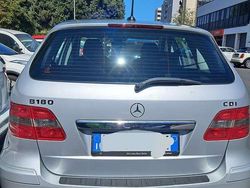 Argento Usata 2011 Mercedes B180 Executive Monovolume | 7500 € (Molto cara)