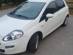 Bianco Usata 2013 Fiat Grande Punto Due volumi | 1699 € (Super prezzo)