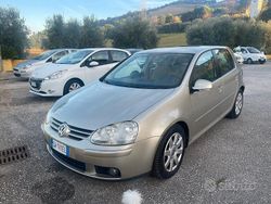 Beige Usata 2005 VW Golf IV Sportline Tre volumi | 5900 € (Molto cara)