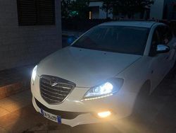 Bianco Usata 2012 Lancia Delta Due volumi | 5700 € (Cara)