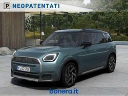 Smokey green Usata 2025 Mini Cooper S Countryman Favoured SUV | 38.800 €