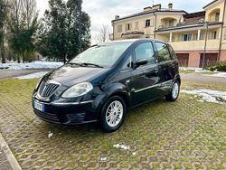 Nero Usata 2009 Lancia Musa Monovolume | 2800 €