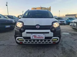 Bianco Usata 2024 Fiat Panda Cross Cross Due volumi | 14.790 € (Buon prezzo)