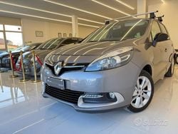 Grigio Usata 2016 Renault Scénic III LIMITED Monovolume | 10.900 € (Buon prezzo)