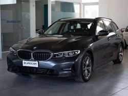 Nero / black Usata 2020 BMW 320 Sport Line Station wagon | 24.200 € (Buon prezzo)
