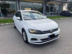 Bianco Usata 2021 VW Polo Comfortline Tre volumi | 15.900 € (Buon prezzo)