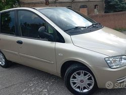 Usata 2008 Fiat Multipla Monovolume | 4000 € (Molto cara)