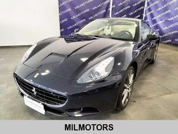 Blu metallizzato Usata 2011 Ferrari California Cabrio | 139.900 € (Cara)