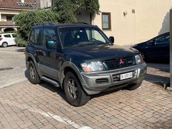 Verde Usata 2000 Mitsubishi Pajero SUV | 9800 € (Cara)