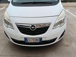 Bianco Usata 2014 Opel Meriva Monovolume | 3500 € (Buon prezzo)