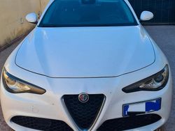 Bianco Usata 2018 Alfa Romeo Giulia Tre volumi | 14.000 € (Buon prezzo)