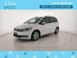 Pure white Usata 2020 VW Touran Business Monovolume | 19.900 € (Super prezzo)