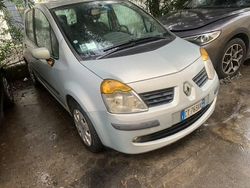 Antracite Usata 2005 Renault Modus Authentique Monovolume | 3900 € (Molto cara)