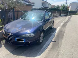 Blu/azzurro Usata 2005 Alfa Romeo 147 Distinctive Due volumi | 750 € (Super prezzo)