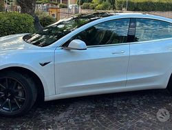 Bianco Usata 2020 Tesla Model 3 Long Range AWD Tre volumi | 21.800 € (Buon prezzo)