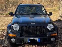 Nero Usata 2005 Jeep Cherokee Limited SUV | 4500 €