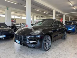 Nero Usata 2015 Porsche Macan Turbo SUV | 33.999 € (Buon prezzo)