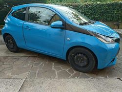 Usata 2017 Toyota Aygo Due volumi | 7900 € (Ottimo prezzo)