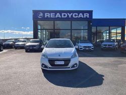 Bianco Usata 2015 Peugeot 208 Active Due volumi | 6900 € (Buon prezzo)