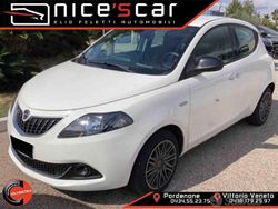 Bianco Usata 2022 Lancia Ypsilon Gold Due volumi | 12.400 € (Buon prezzo)