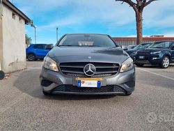 Grigio Usata 2015 Mercedes A180 Edition Tre volumi | 9900 € (Ottimo prezzo)