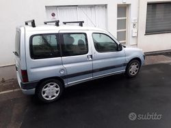 Usata 2004 Peugeot Partner Monovolume | 1200 €