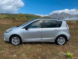 Grigio Usata 2016 Renault Scénic III LIMITED Monovolume | 7000 € (Buon prezzo)