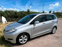 Grigio Usata 2009 Honda FR-V Executive Monovolume | 3500 € (Buon prezzo)
