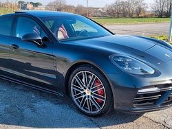 Nero Usata 2017 Porsche Panamera Turbo Tre volumi | 68.500 € (Buon prezzo)