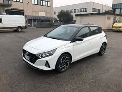 Bianco Usata 2022 Hyundai i20 Tre volumi | 16.300 € (Buon prezzo)